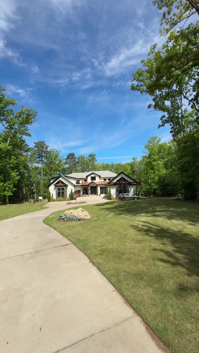 Landscaped island inside a circular driveway